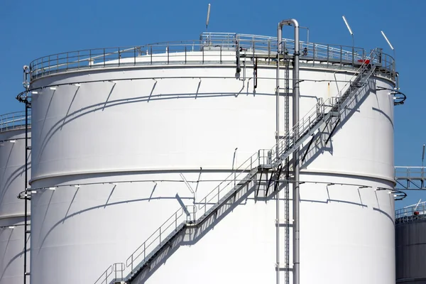 Olie-opslag silo — Stockfoto