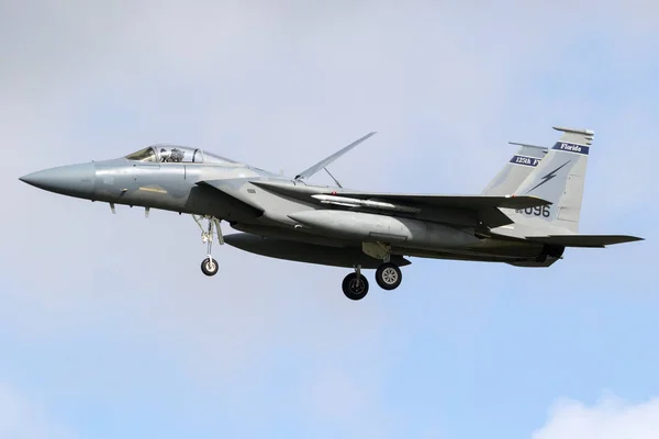 Atterraggio del jet da caccia F15 dell'aeronautica militare statunitense — Foto Stock