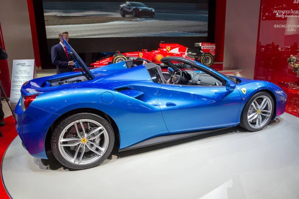 Ferrari 488 Gts örümcek spor araba — Stok fotoğraf