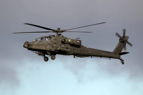 Атакующий вертолет Boeing AH-64 — стоковое фото
