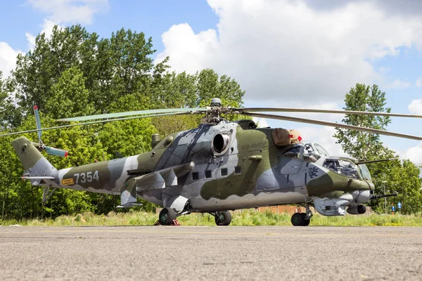 Боевой вертолёт Mi-24 Hind — стоковое фото