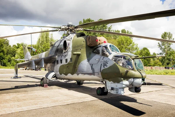 Helicóptero de ataque Mi-24 Hind de la Fuerza Aérea Checa —  Fotos de Stock