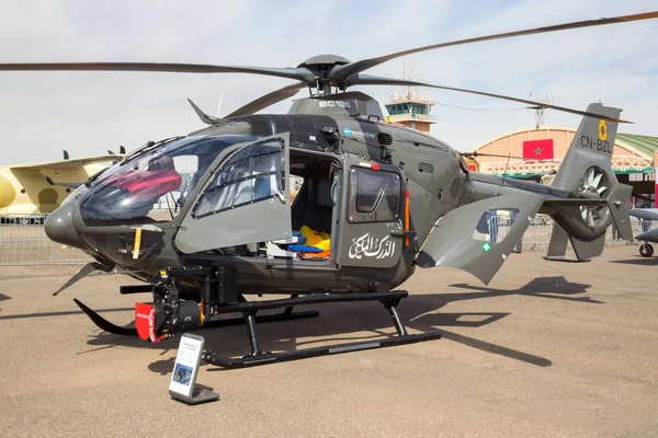 모로코 헌병 대 유로콥터 Ec 135 헬리콥터 — 스톡 사진