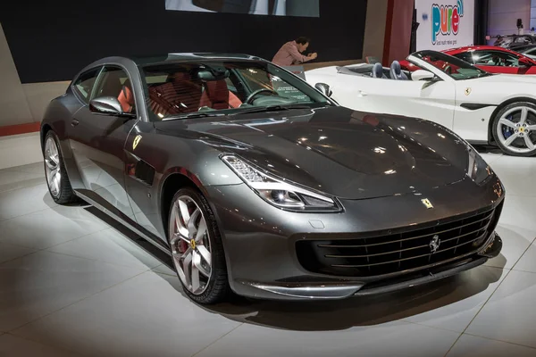 Ferrari Gtc4lusso spor araba — Stok fotoğraf