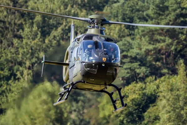 Вертолёт Airbus Eurocopter EC135 — стоковое фото