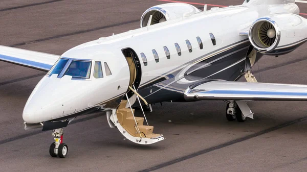 Cessna 680 Citación Soberano jet de negocios — Foto de Stock