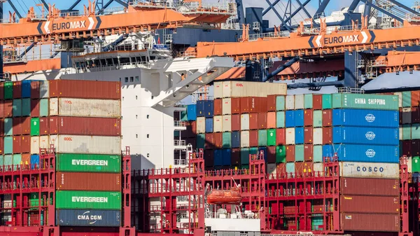 Hafen für Containerschiffe — Stockfoto