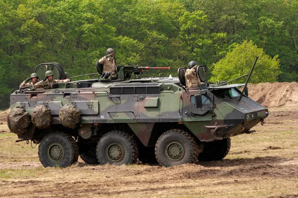 HAVELTE, PAYS-BAS - 29 MAI 2010 : Des soldats néerlandais à l'intérieur — Photo