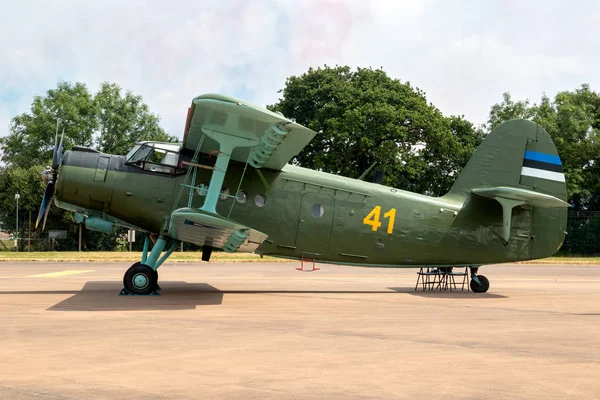 Litvanya Hava Kuvvetleri Antonov An-2 kargo uçağı — Stok fotoğraf