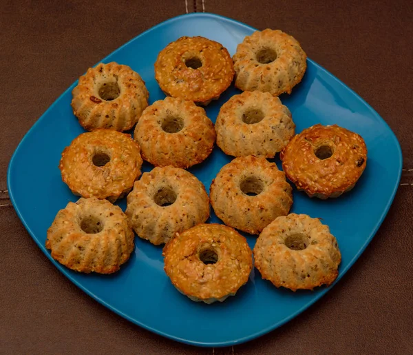 Mavi tabakta cupcakes