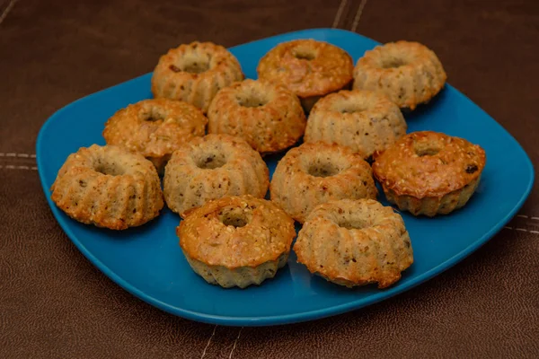 Mavi tabakta cupcakes