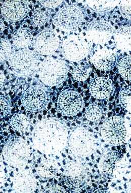 Batik kravat boya doku tekrar modern desen