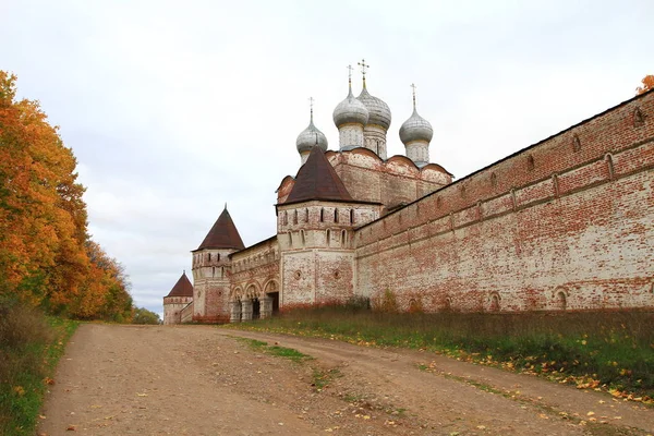 俄罗斯 雅罗斯拉夫尔地区 城市聚落 Borisoglebsky 鲍里斯和格莱布修道院 259392 141497 — 图库照片