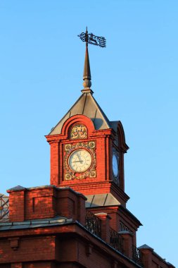 Vladimir Vladimir bölgesinin yönetim merkezidir. 2010, 2013, 2017. Sayısı ve konumlar. Dmitrievsky Katedrali, Golden Gate, eski Vladimir, Nikolo-Kremlin Kilisesi.