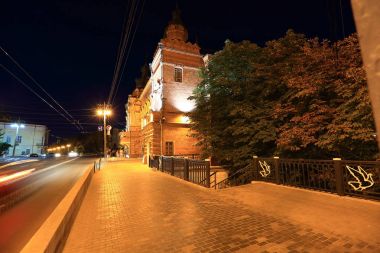 Vladimir Vladimir bölgesinin yönetim merkezidir. 2010, 2013, 2017. Sayısı ve konumlar. Dmitrievsky Katedrali, Golden Gate, eski Vladimir, Nikolo-Kremlin Kilisesi.