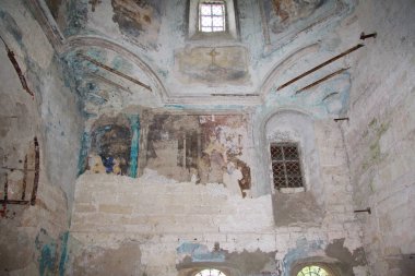 2007-08-12-17. Staritsa Rusya, Tver bölgesi Staritsa bölgesinin Yönetim Merkezi bir şehirdir. Şehir Valdai Upland Doğu eteklerinde yer alır. Uspensky Manastırı varsayımı, Trinity Katedrali ile. 