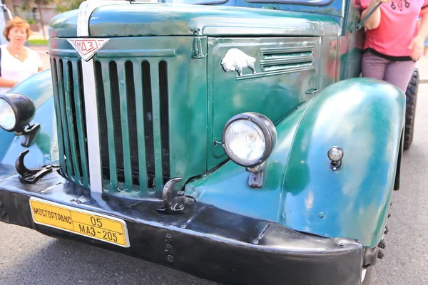 Moskau Sacharow Allee August 2015 Jährliche Ausstellung Alter Stadtbusse Autos — Stockfoto