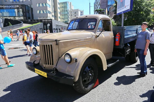 Moscú Avenida Sajarov Agosto 2015 Exposición Anual Autobuses Urbanos Antiguos — Foto de Stock