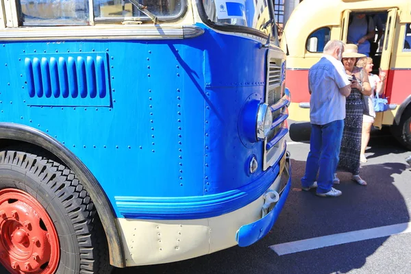 Moscú Avenida Sajarov Agosto 2015 Exposición Anual Autobuses Urbanos Antiguos — Foto de Stock