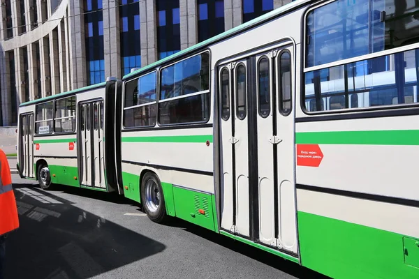 Moscú Avenida Sajarov Agosto 2015 Exposición Anual Autobuses Urbanos Antiguos —  Fotos de Stock