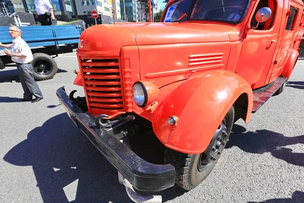 Moskau Sacharow Allee August 2015 Jährliche Ausstellung Alter Stadtbusse Autos — Stockfoto