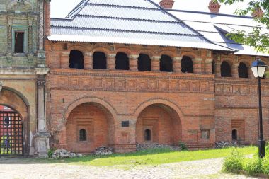 Rusya, Moskova, Krutitskaya, 13 ev. Krutitskoye Podvorye tarihi anıt, XIII yüzyıl önce bir manastır ve sonra Sarsky ve Podonsky köşkü olarak kurdu. XVII. yüzyılın mimari bir anıt.