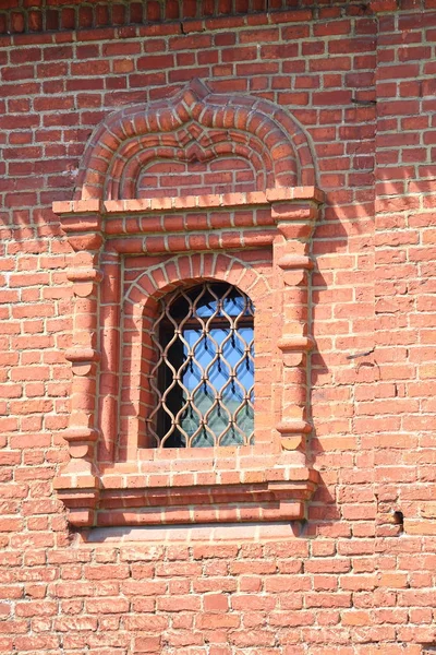 stock image Russia, Moscow, Krutitskaya, house 13. Krutitskoye Podvorye historical monument, founded in the XIII century, first as a monastery, and then as the residence of bishops of Sarsky and Podonsky. An architectural monument of the XVII century.