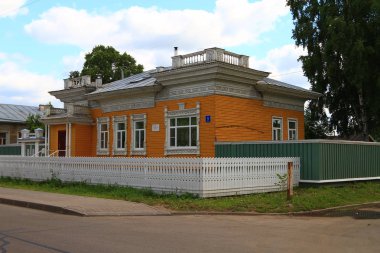 12 Haziran 2000. Eski Rus Vologda gerçek turist inci var. Şehrin çok sayıda kiliseler, farklı mimari tarzlarda inşa vardır. Kremlin Meydanı ve Vologda Kremlin. Vologda ahşap mimarisi. Sophia Cathedral.