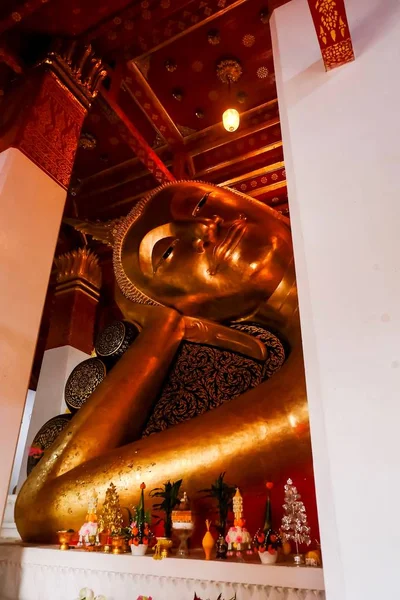 Grande Estátua Buda Ouro Wat Mok Worawihan Angthong Tailândia Bela — Fotografia de Stock