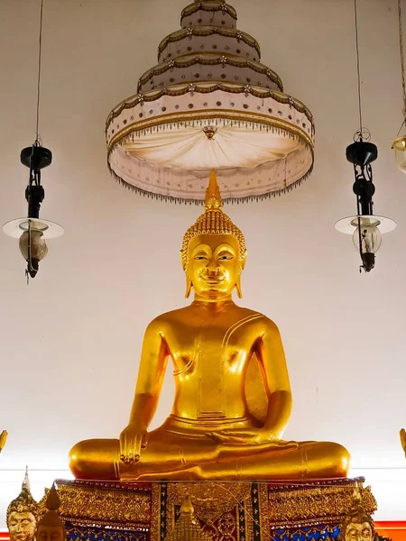 Estátua Buda Ouro Wat Sao Thong Tong Koh Kred Ninthaburi — Fotografia de Stock