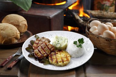 et pirinç sebze patates