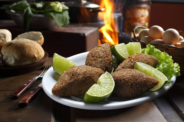 Tradycyjne danie libański kibbeh — Zdjęcie stockowe