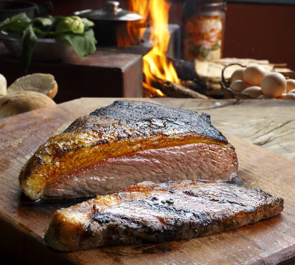 Picanha, tradicional churrasco brasileiro. — Fotografia de Stock