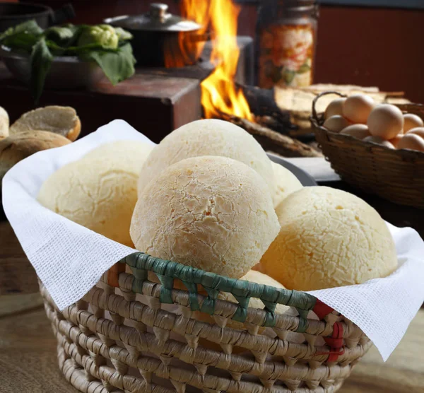 Pão de queijo fresco cozido — Fotografia de Stock