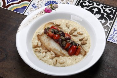 Balık fileto ve badem risotto 