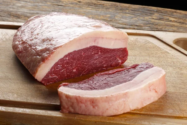 Syrové maso hovězí Steak — Stock fotografie