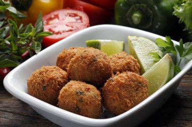 patates topları balık