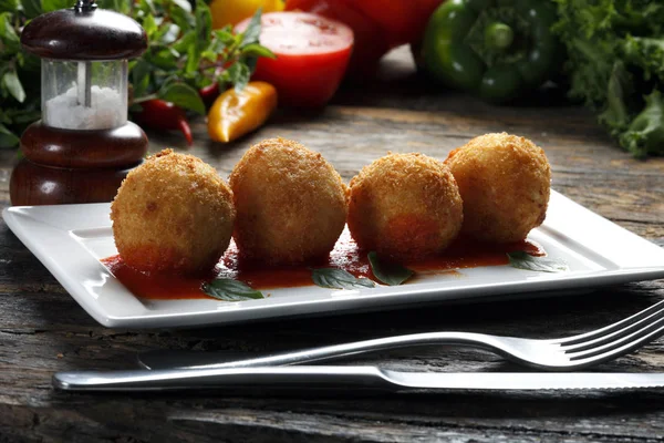 Bolas de queso frito — Foto de Stock