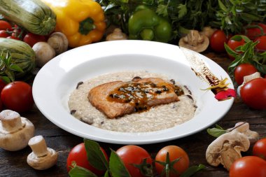 Risotto ile Somon fileto