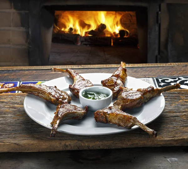 Costillas de cordero asadas — Foto de Stock