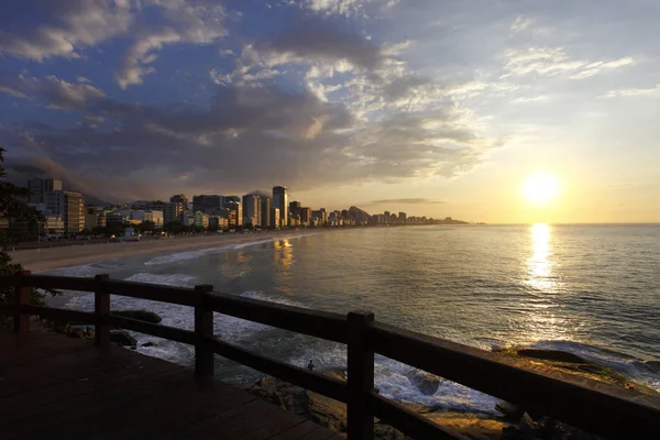 ブラジル ジャネイロ海岸の素晴らしい夕景 — ストック写真