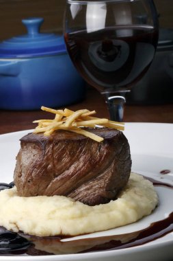 Fileto mignon ile püre