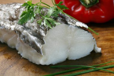 Lezzetli morina fileto, görünümü kadar yakın
