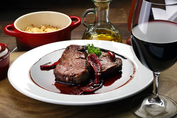 Filet Mignon Sos Vin Roșu — Fotografie, imagine de stoc