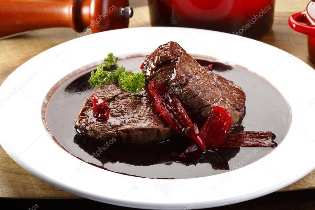 Filet mignon with red wine sauce