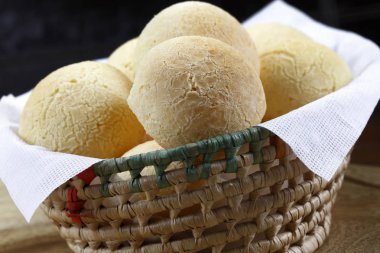 Taze yedeklenmiş peynir ekmek, görünümü kadar yakın