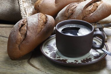 taze ev yapımı ekmeği ile Kahvaltı