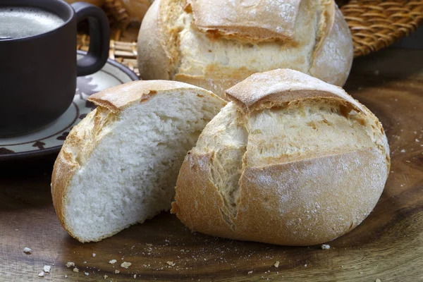 Taze Yapımı Ekmeği Ile Kahvaltı — Stok fotoğraf