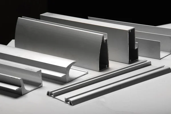 Aluminiumprofil Für Fenster Türen Badezimmerboxen — Stockfoto