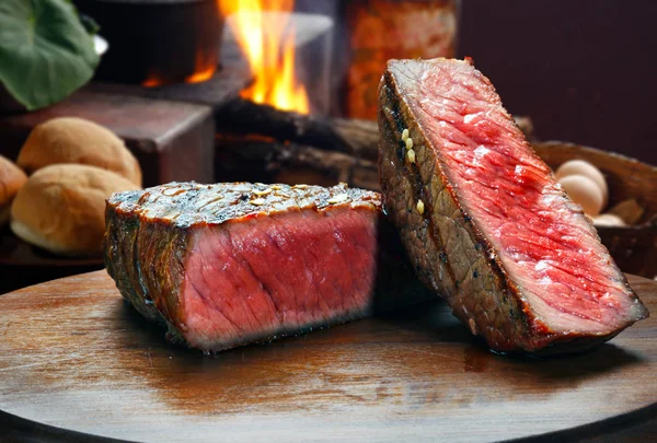 Steak Bœuf Tranché Moyen Rare — Photo